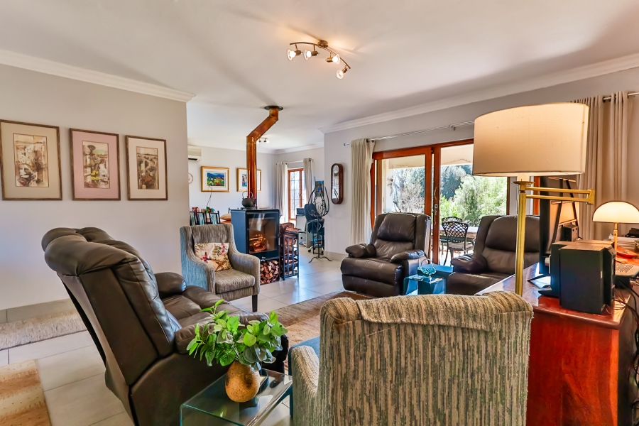 4 Bedroom Property for Sale in The Coves North West